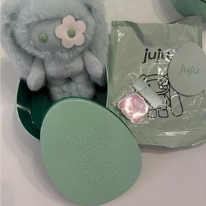 CJ Hendry Juju in mint green brand new